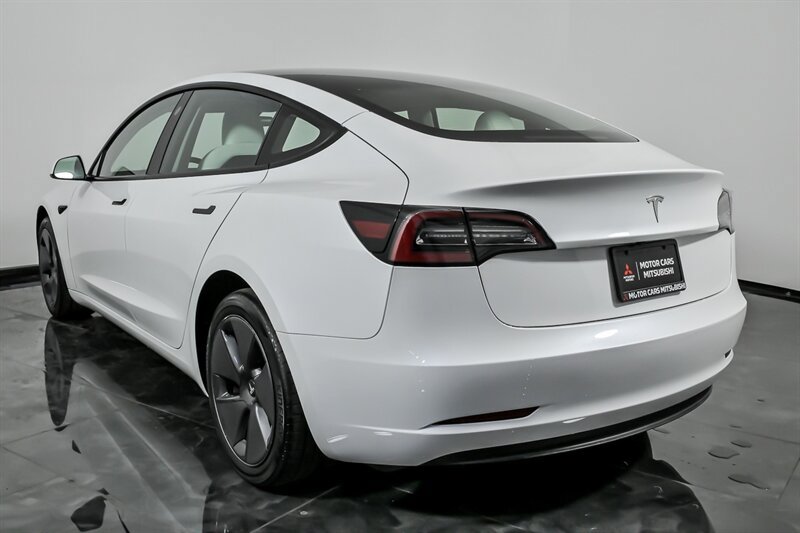 Used 2023 Tesla Model 3 Standard Range RWD image 8