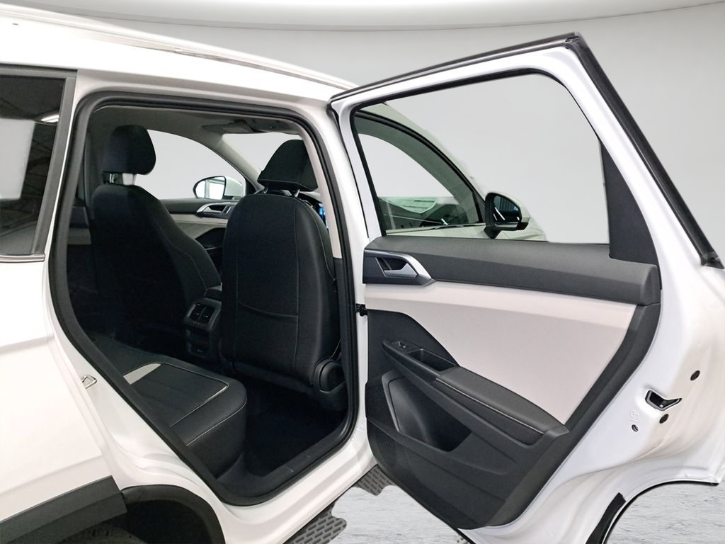 New 2025 Volkswagen Taos SEL AWD/4WD image 15