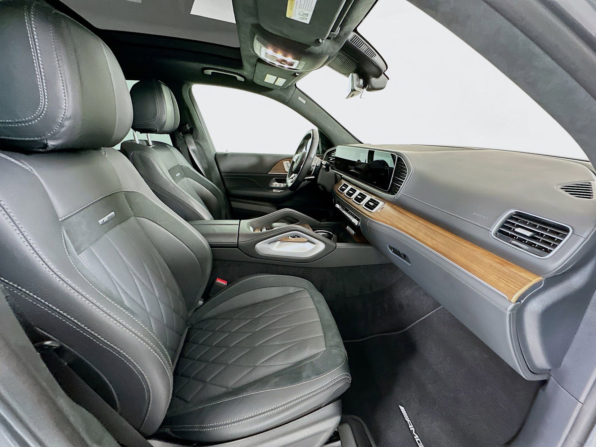 Certified 2023 Mercedes-Benz GLS 63 AMG 4MATIC image 32