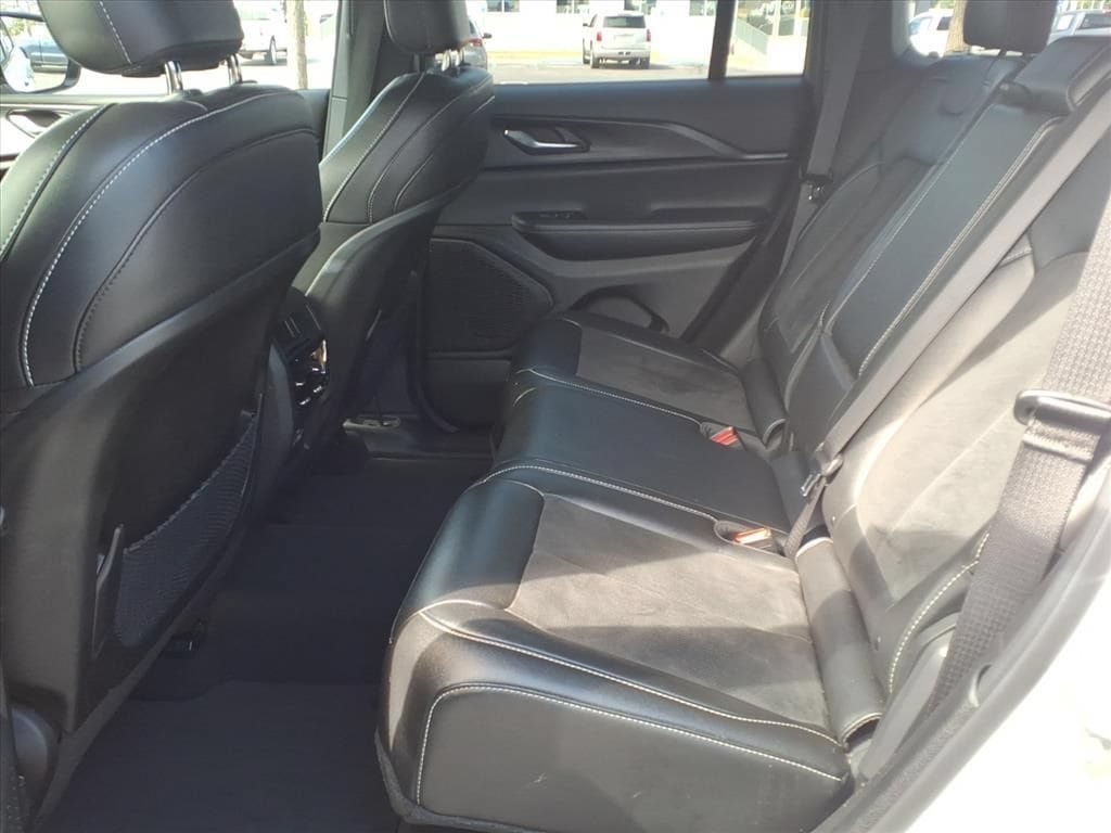 Used 2024 Jeep Grand Cherokee Altitude AWD/4WD image 22