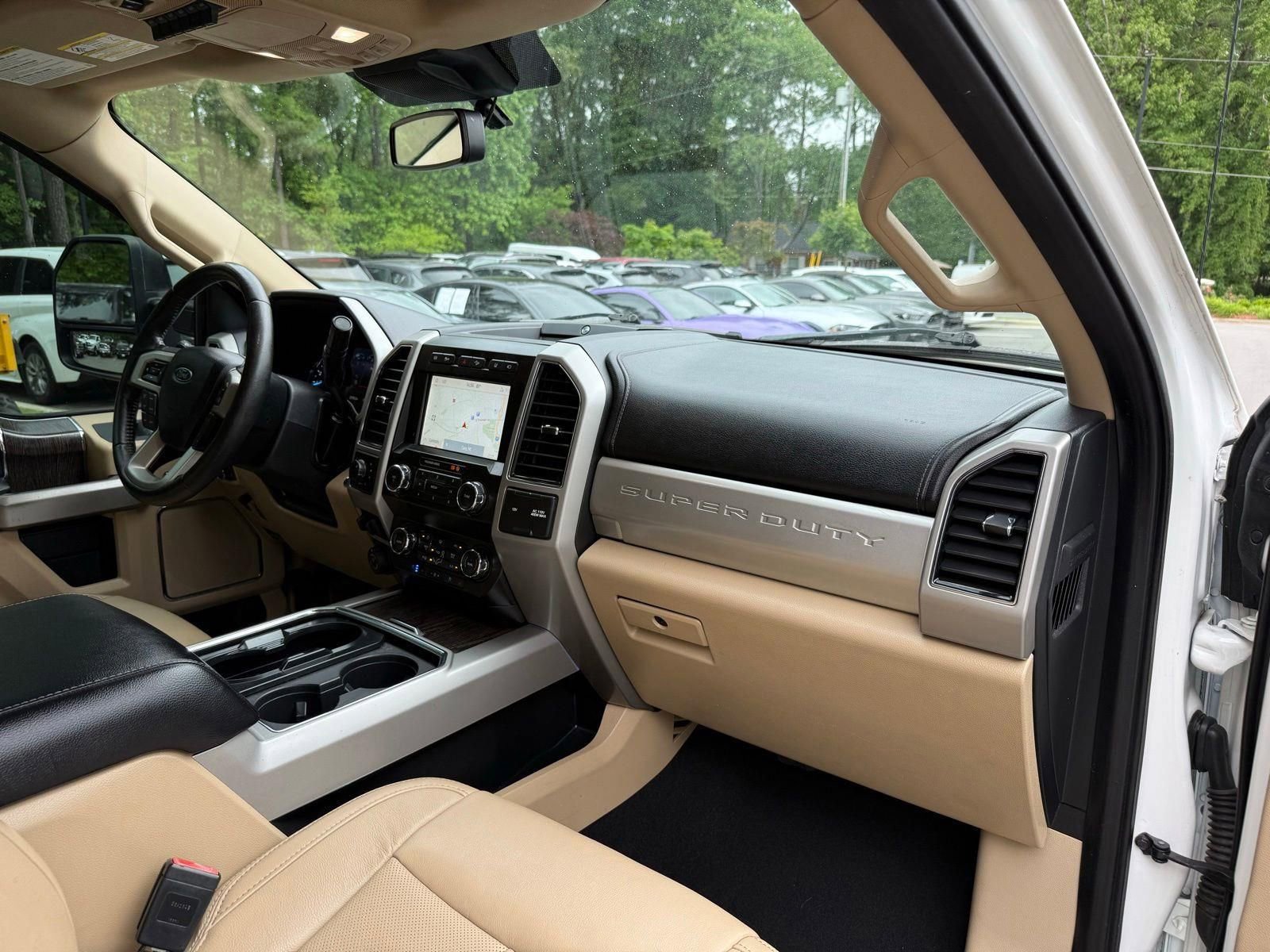 Used 2020 Ford F250 Lariat w/ Lariat Ultimate Package AWD/4WD image 28