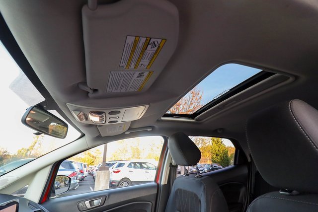 Used 2021 Ford EcoSport SE image 32