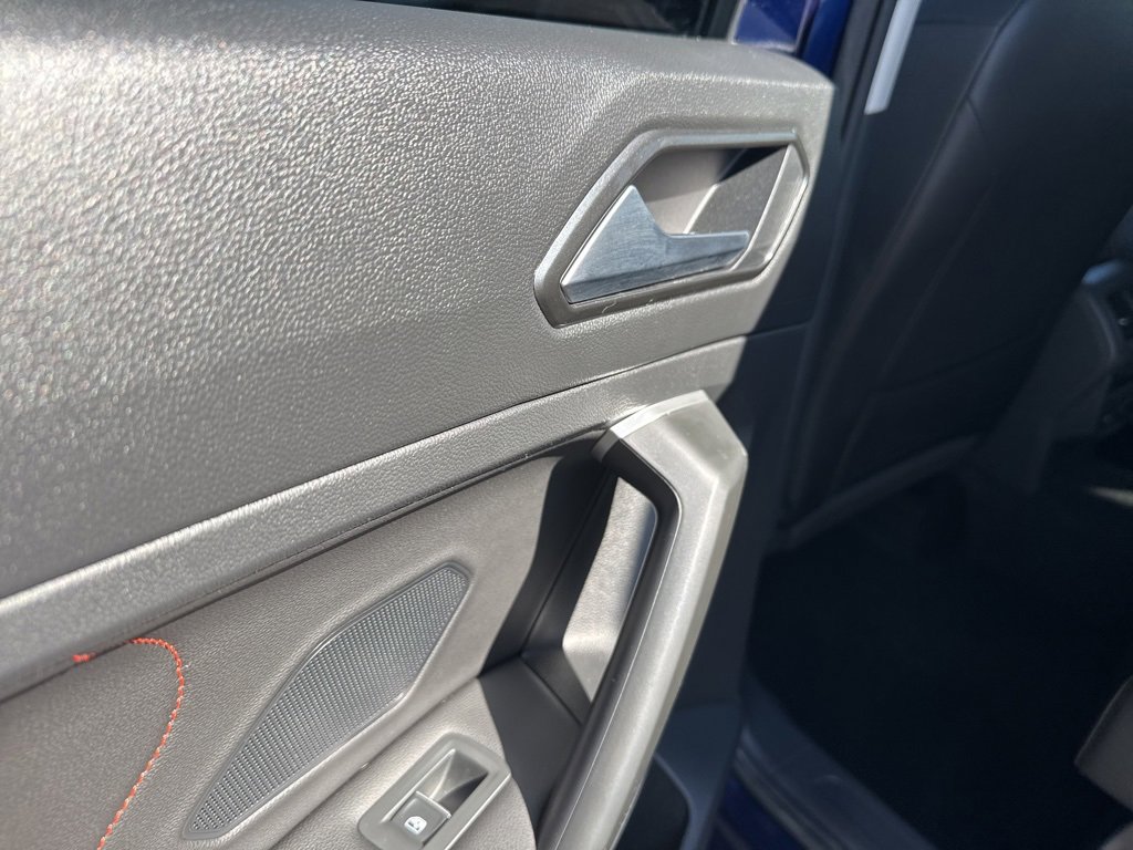 Used 2024 Volkswagen Tiguan SE image 22