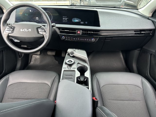 Used 2024 Kia EV6 Light AWD/4WD image 16