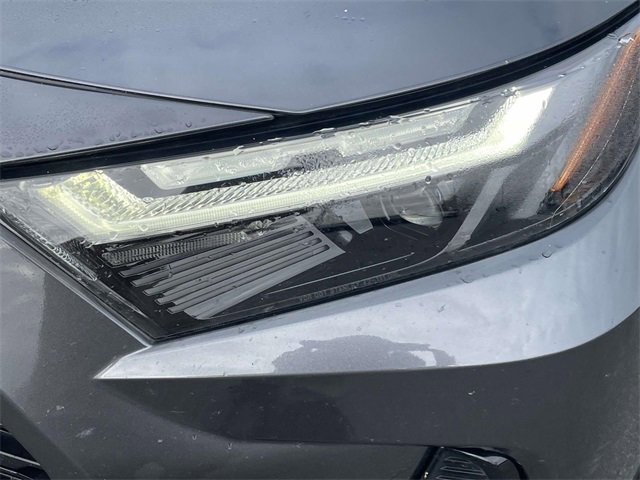 Used 2023 Toyota RAV4 SE image 13