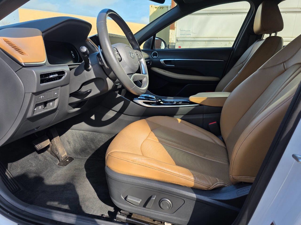 Used 2021 Hyundai Sonata Limited image 12