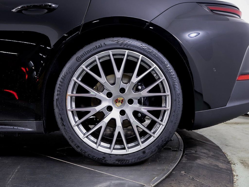 New 2025 Porsche Panamera 4 image 23