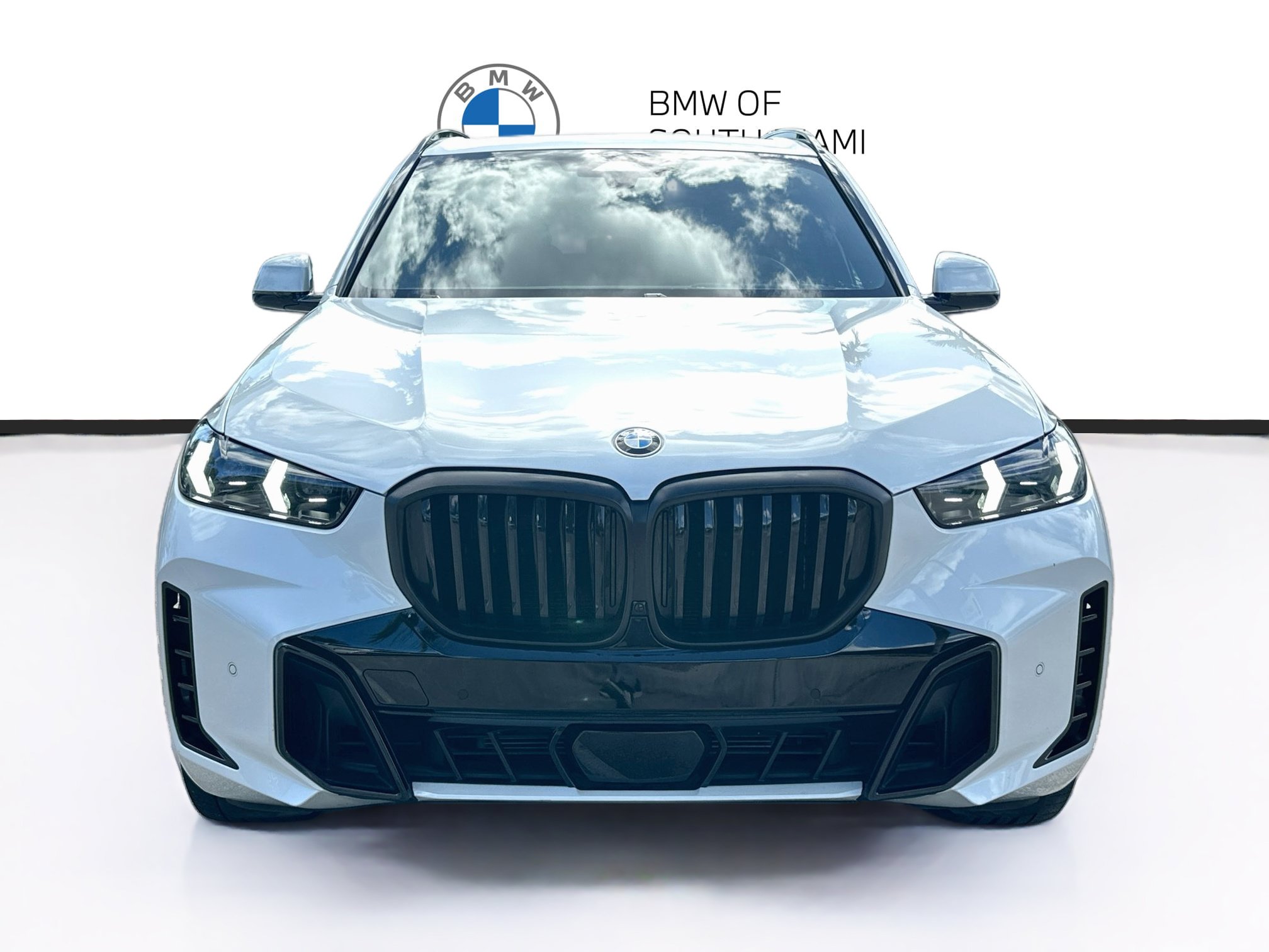 Certified 2024 BMW X5 sDrive40i w/ M Sport Package RWD image 2