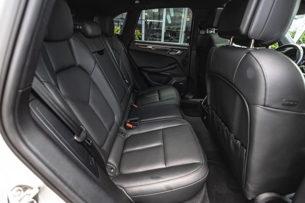 Used 2022 Porsche Macan S AWD/4WD image 29