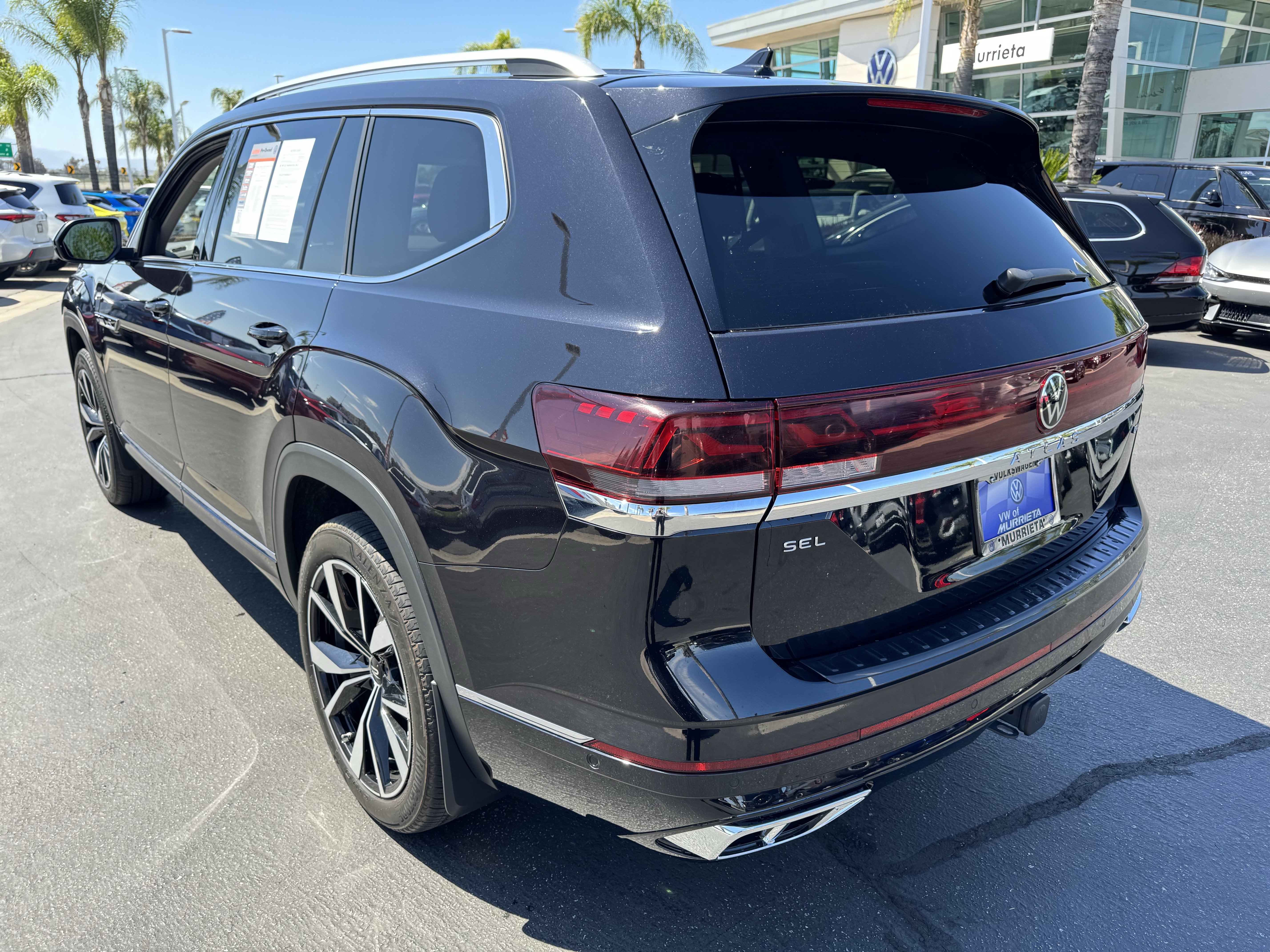 Certified 2024 Volkswagen Atlas SEL Premium R-Line AWD/4WD image 7