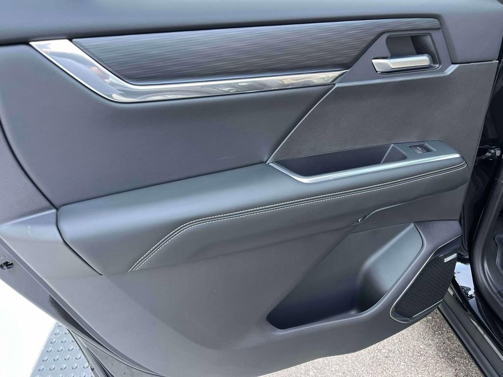 New 2026 GMC Acadia Elevation w/ Elevation Premium Package FWD image 15