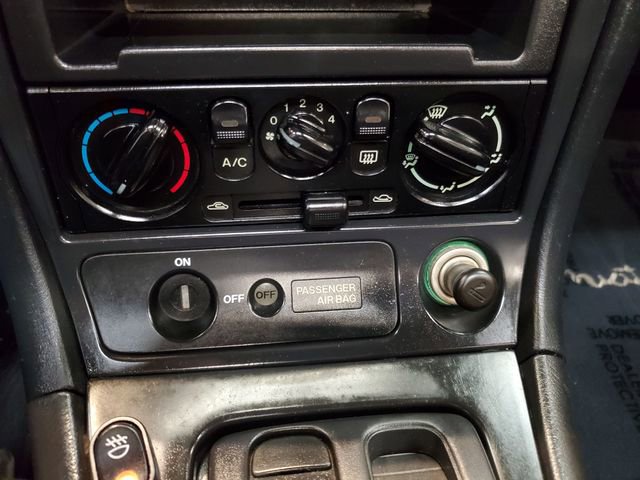 Used 1999 MAZDA MX-5 Miata image 19