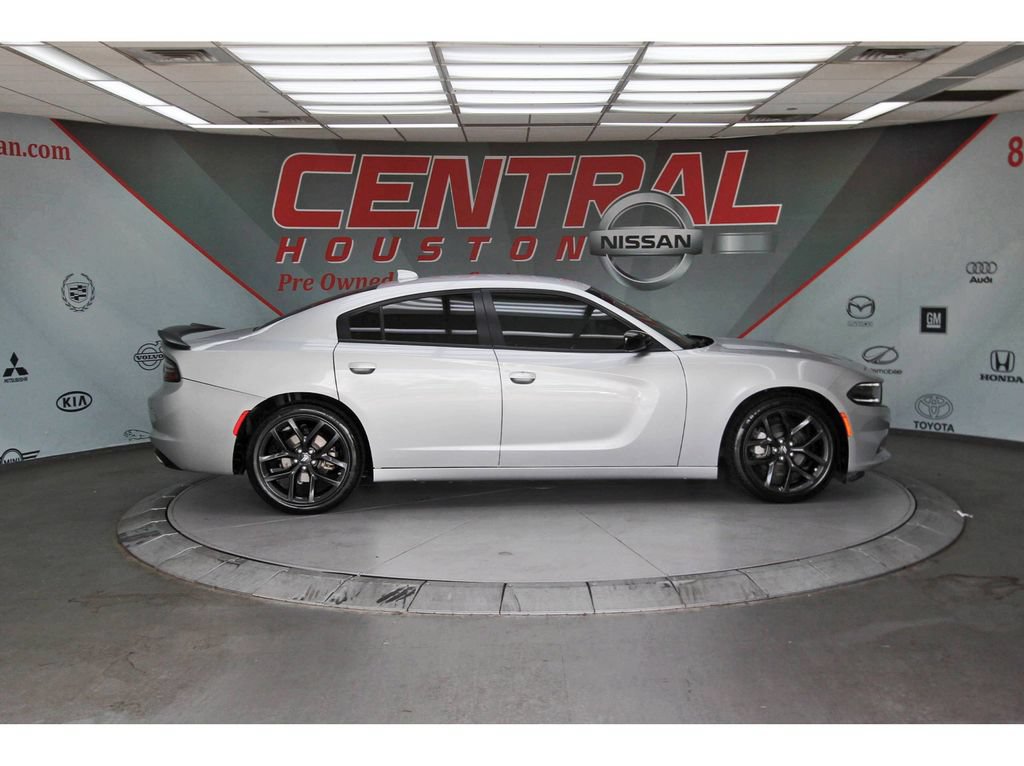 Used 2023 Dodge Charger SXT w/ Blacktop Package RWD image 5