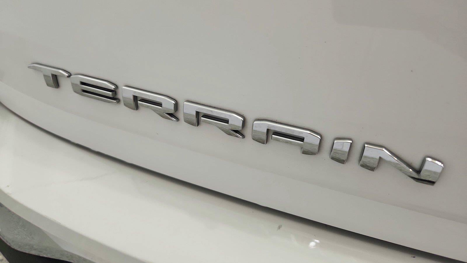 Used 2024 GMC Terrain SLT FWD image 34