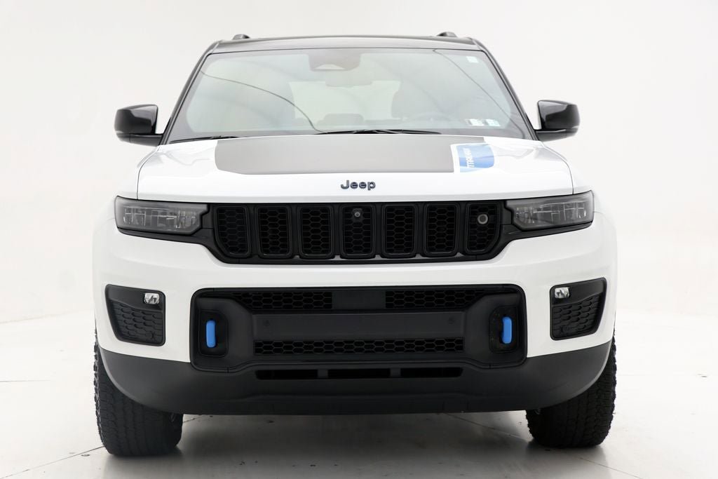 Used 2022 Jeep Grand Cherokee Trailhawk w/ Advanced Protech Group II AWD/4WD image 4