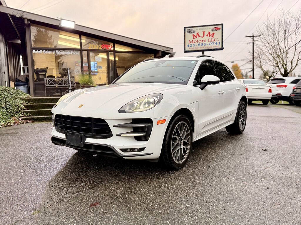Used 2016 Porsche Macan Turbo AWD/4WD image 2