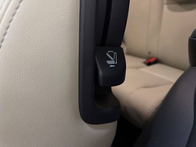 New 2026 Subaru Ascent Limited image 33