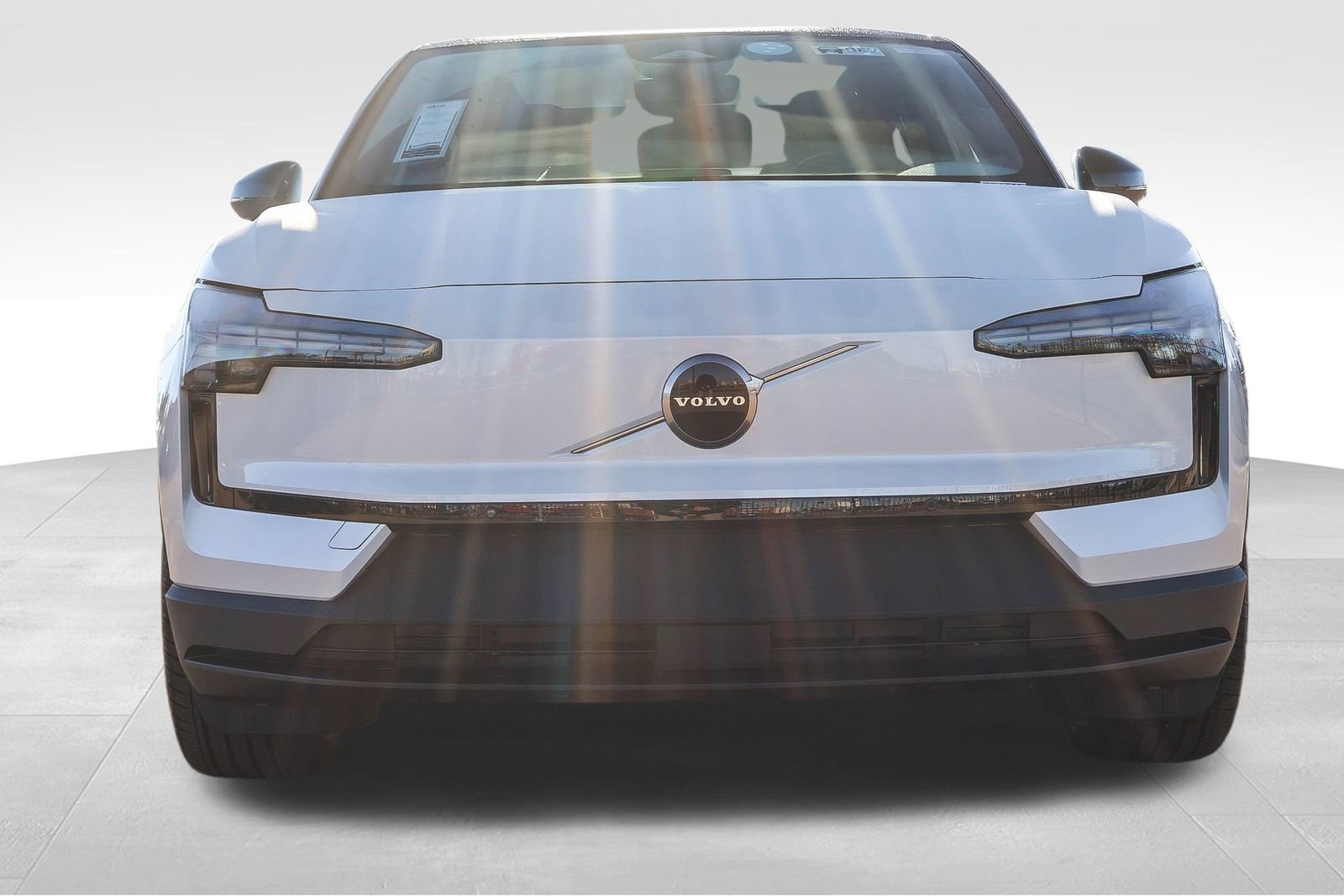 New 2025 Volvo EX30 Plus w/ Protection Package Premier image 2