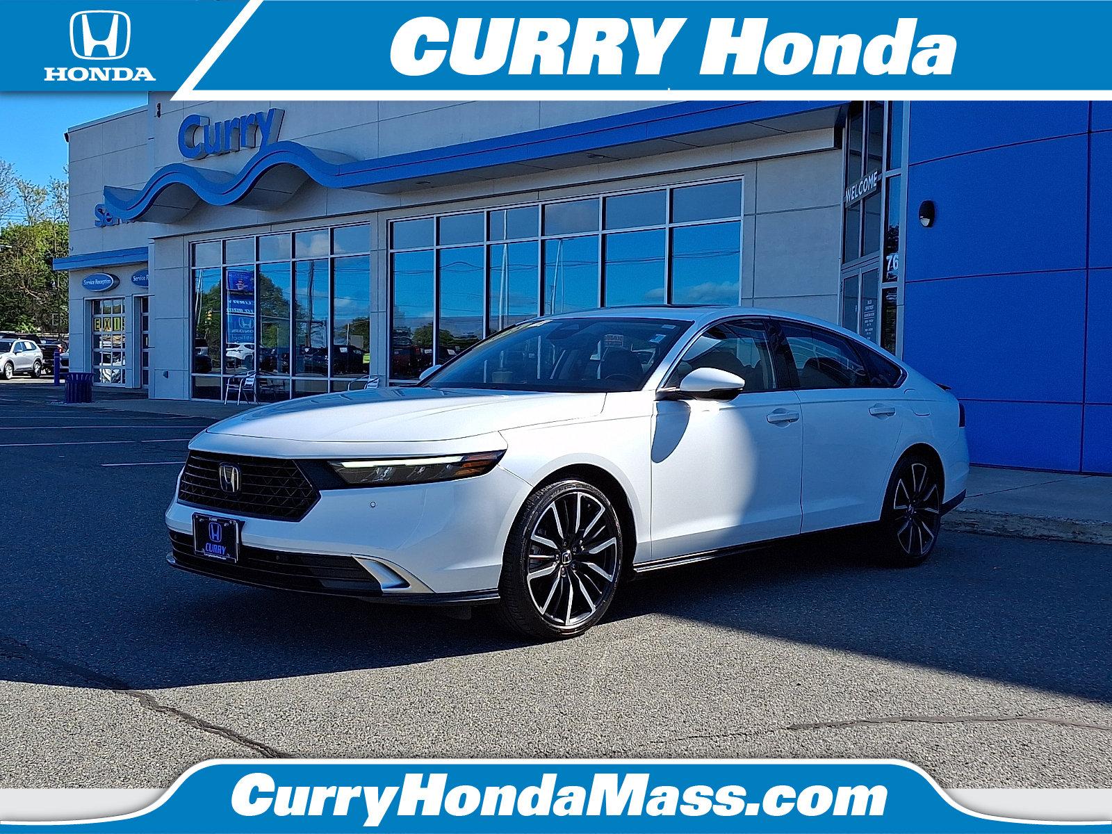 Used 2023 Honda Accord Touring image 1