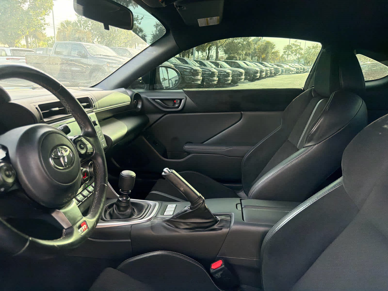 Used 2022 Toyota GR86 Premium RWD image 26