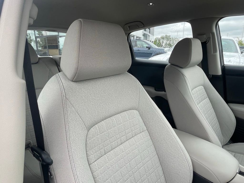 Used 2025 Honda HR-V LX image 25