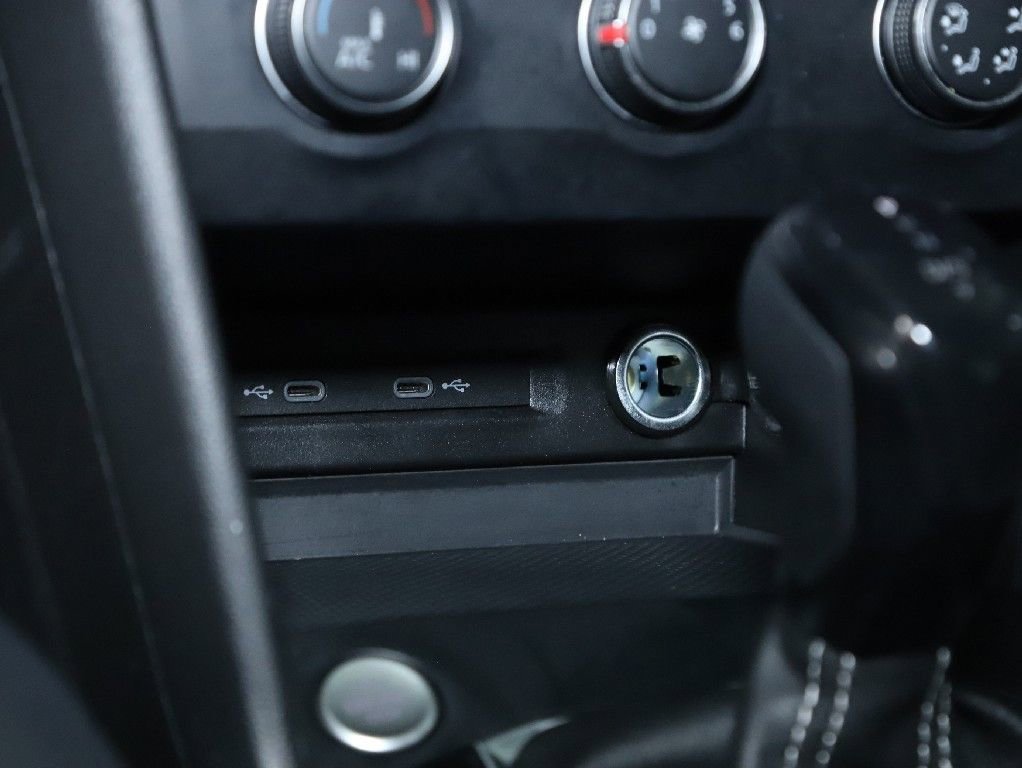 Used 2022 Volkswagen Taos S image 26