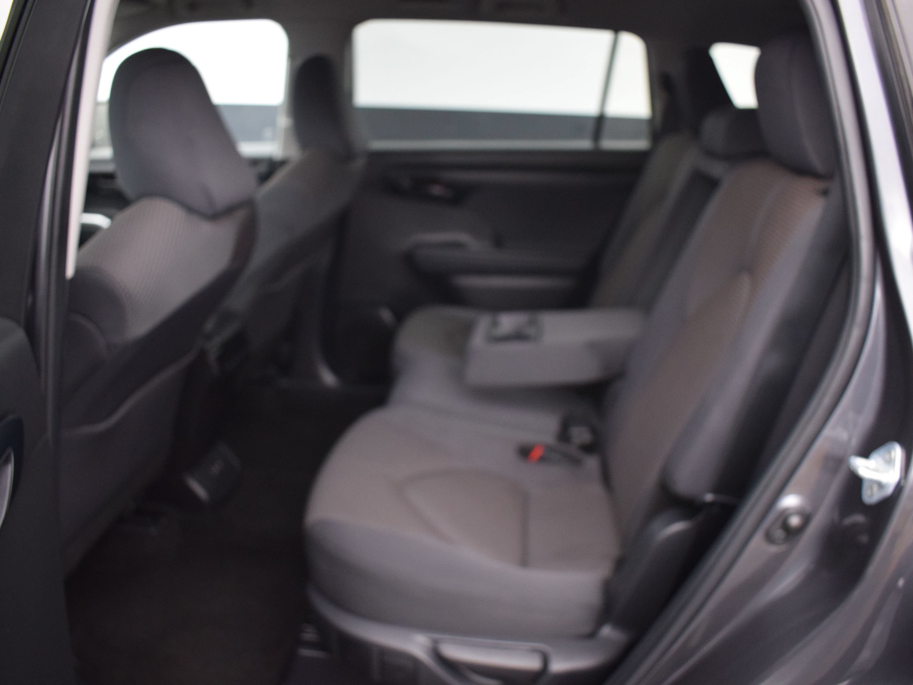 Used 2024 Toyota Highlander LE AWD/4WD image 15