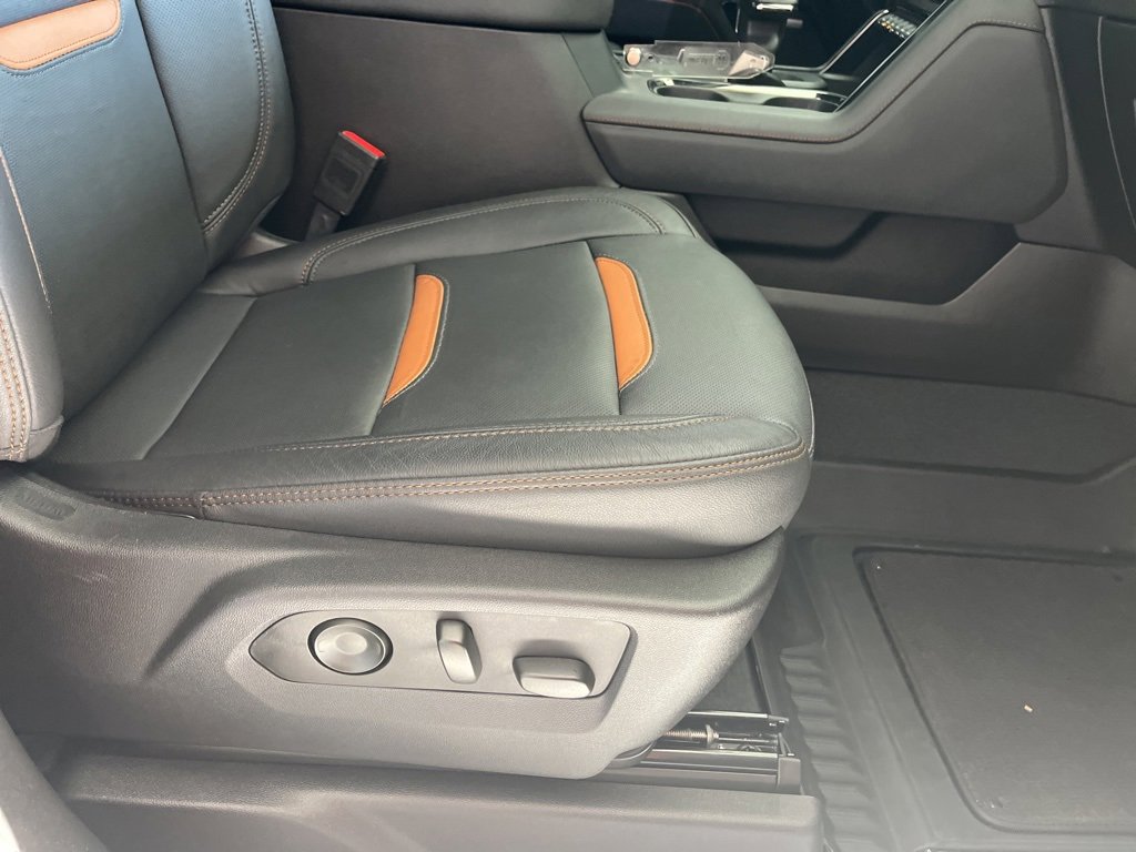 Used 2024 GMC Sierra 1500 AT4 w/ Technology Package image 38