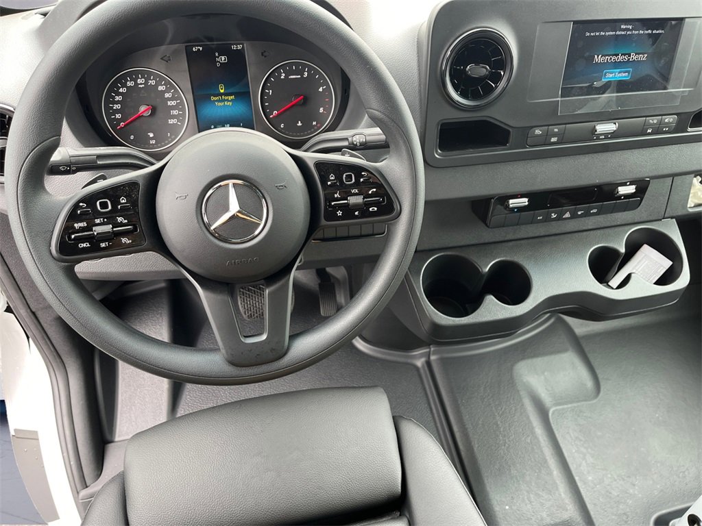 Used 2024 Mercedes-Benz Sprinter 3500 image 7
