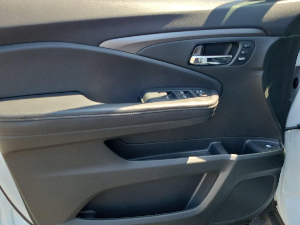 Certified 2023 Honda Ridgeline RTL image 21
