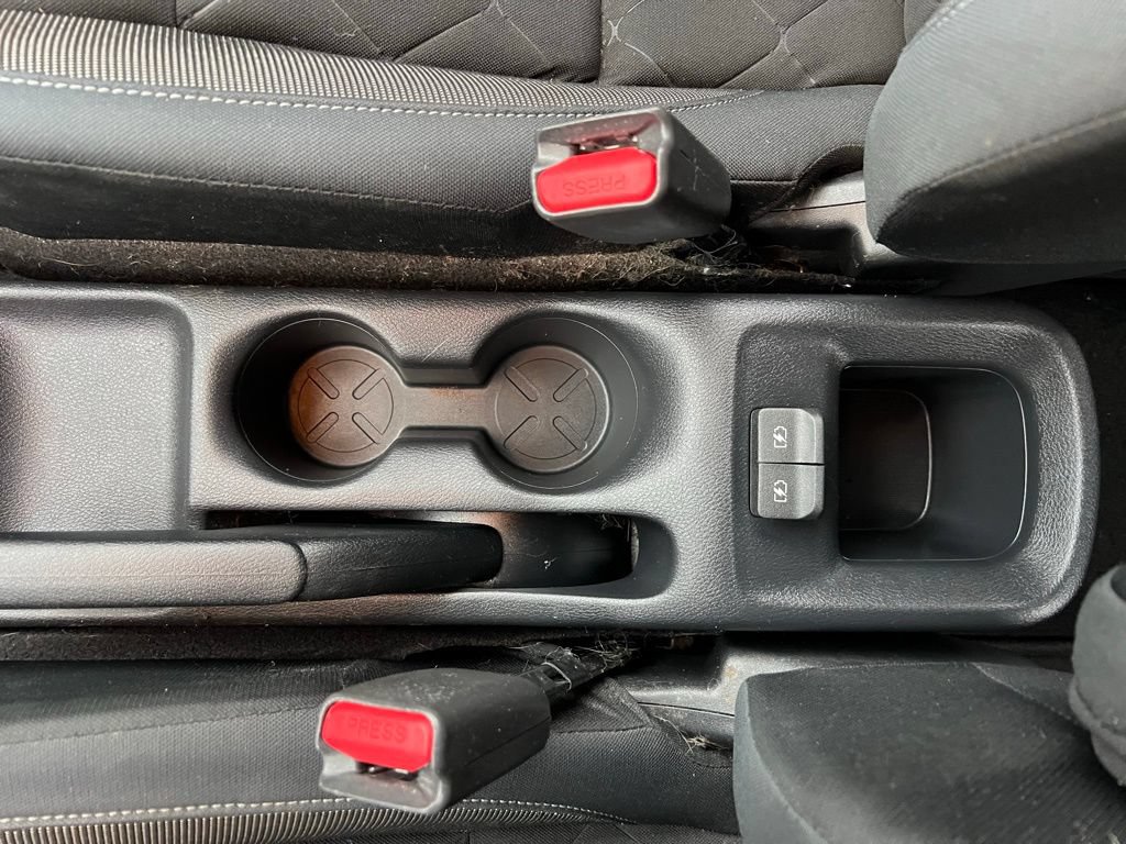 Used 2019 Nissan Kicks SV FWD image 25