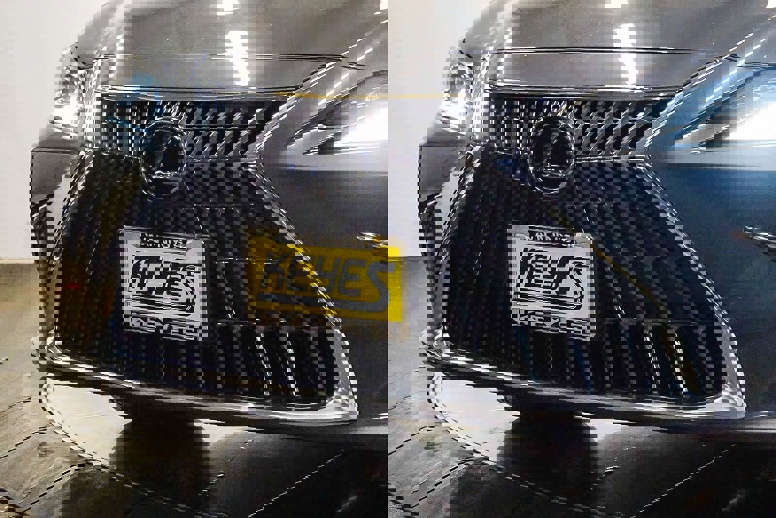 Used 2025 Lexus ES 350 image 8