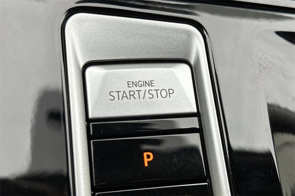 Used 2024 Volkswagen Atlas Peak Edition SE image 26