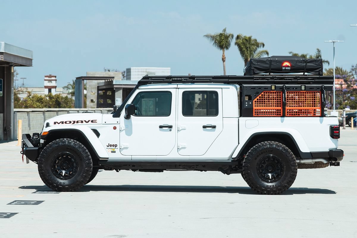 Used 2023 Jeep Gladiator Mojave w/ Cold Weather Group AWD/4WD image 2