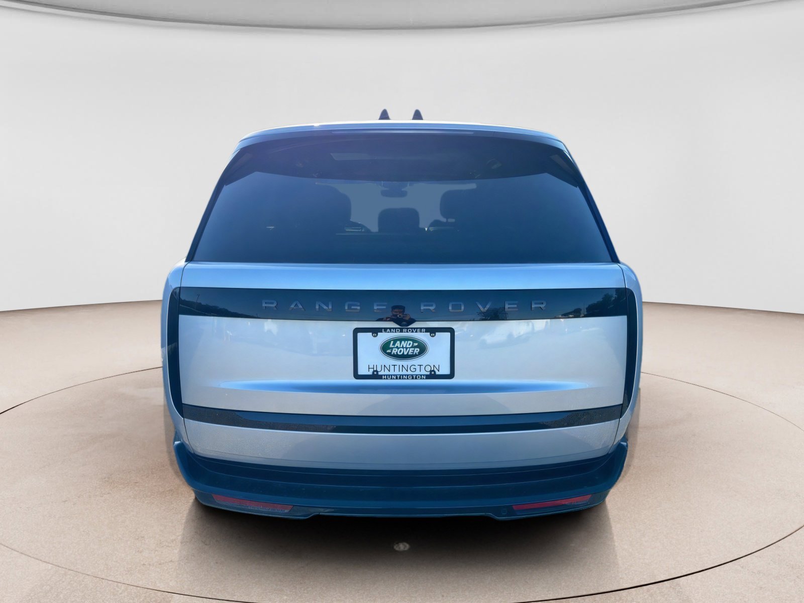 New 2025 Land Rover Range Rover SE image 6