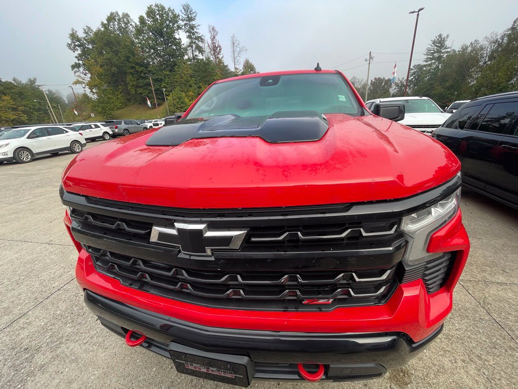 Used 2024 Chevrolet Silverado 1500 LT Trail Boss AWD/4WD image 2