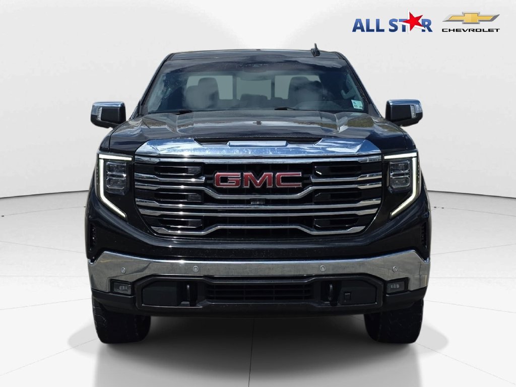 Used 2022 GMC Sierra 1500 SLT w/ SLT Premium Plus Package AWD/4WD image 9