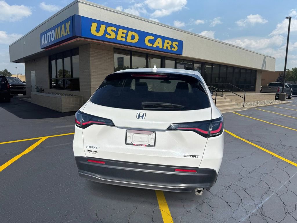 Used 2024 Honda HR-V Sport image 6