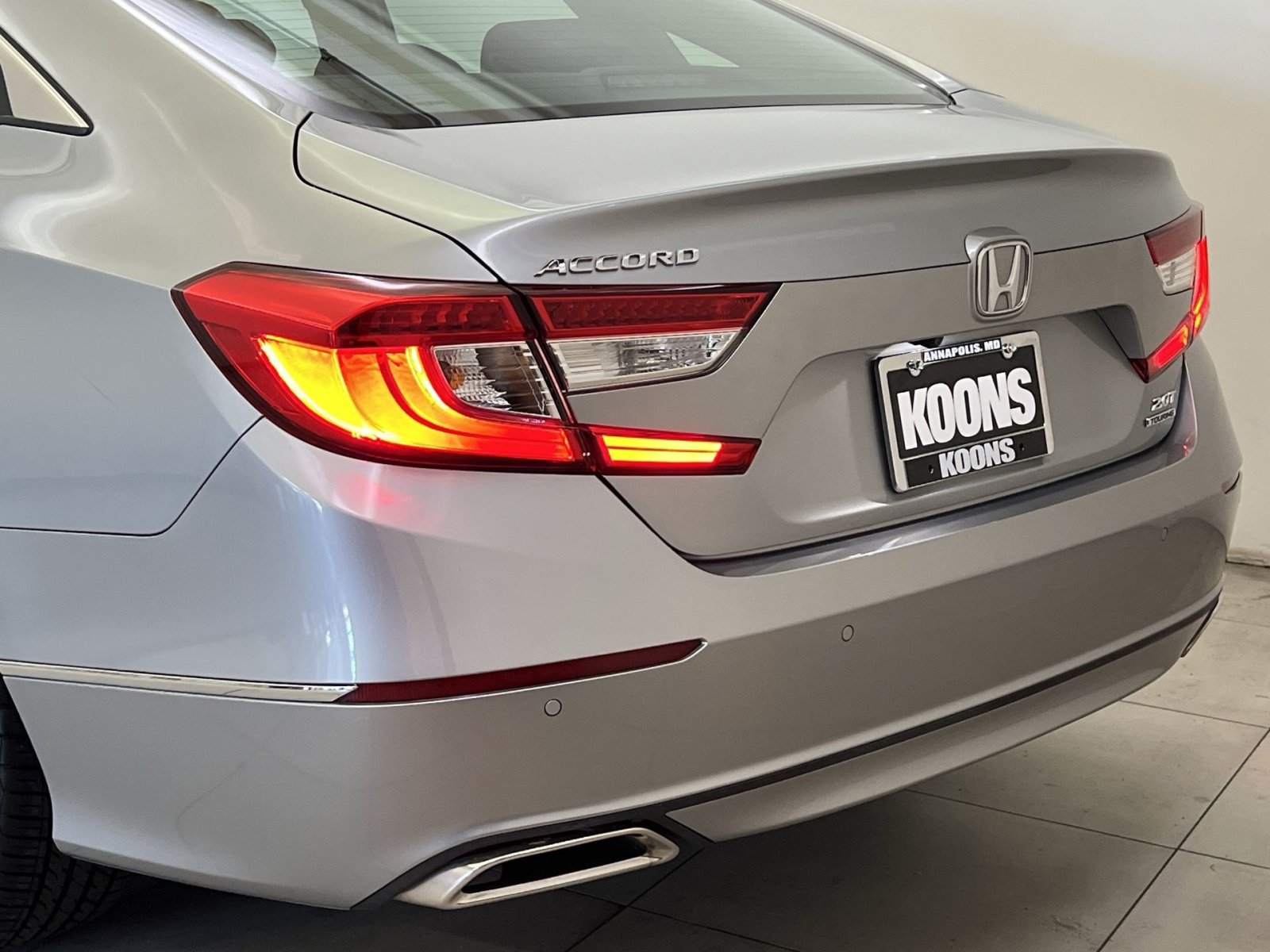 Used 2020 Honda Accord Touring image 30