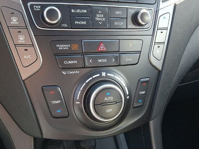 Used 2017 Hyundai Santa Fe Limited AWD/4WD image 17