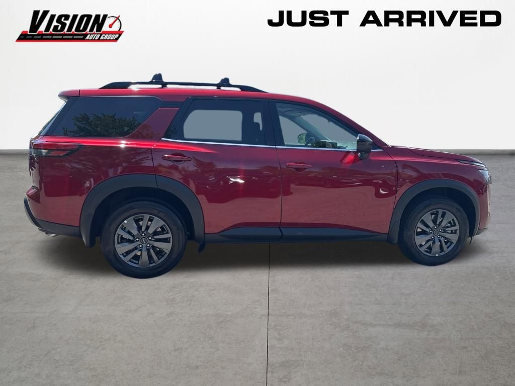 New 2026 Nissan Pathfinder SV w/ SV Premium Package AWD/4WD image 4