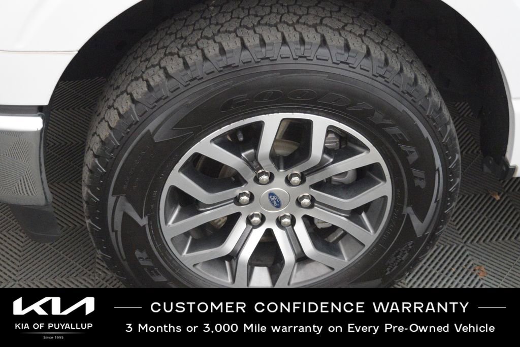 Used 2021 Ford F150 Lariat w/ Trailer Tow Package image 21