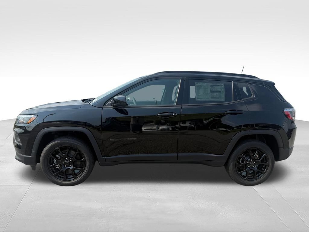 New 2026 Jeep Compass Latitude AWD/4WD image 2
