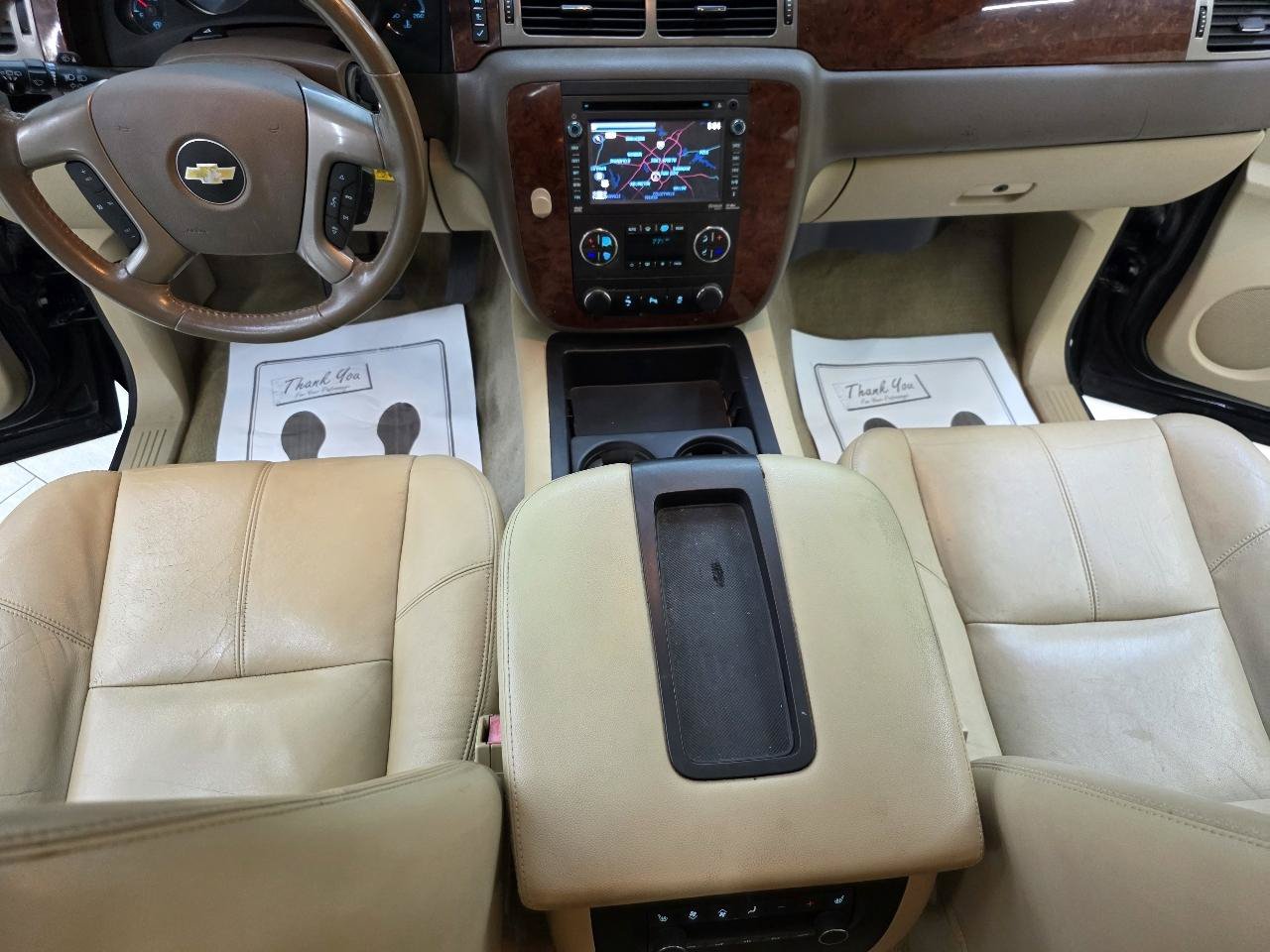 Used 2013 Chevrolet Suburban LT RWD image 28