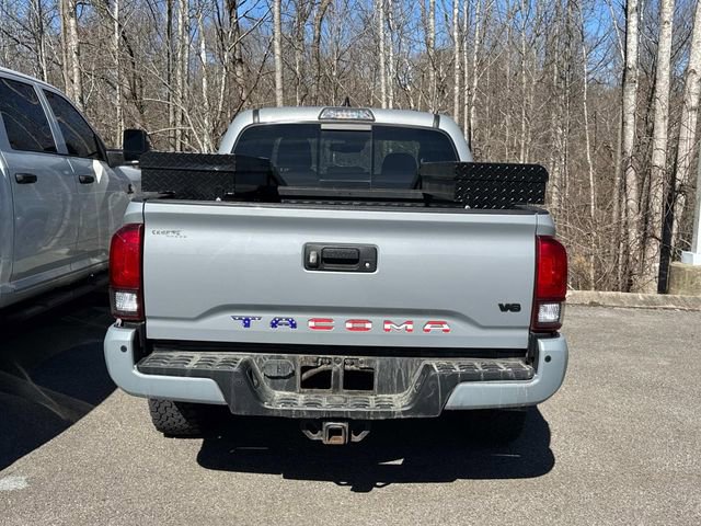 Used 2019 Toyota Tacoma TRD Sport w/ Technology Package image 7