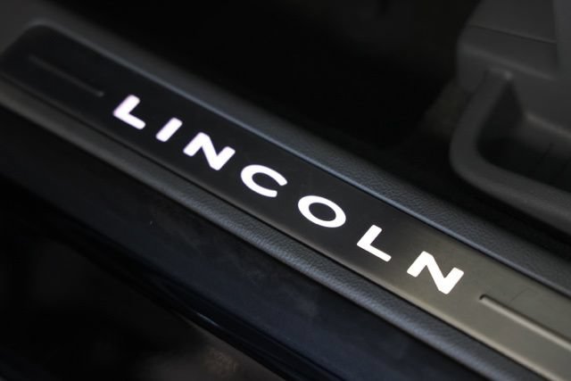 Used 2023 Lincoln Nautilus Reserve w/ Equipment Group 201A AWD/4WD image 21