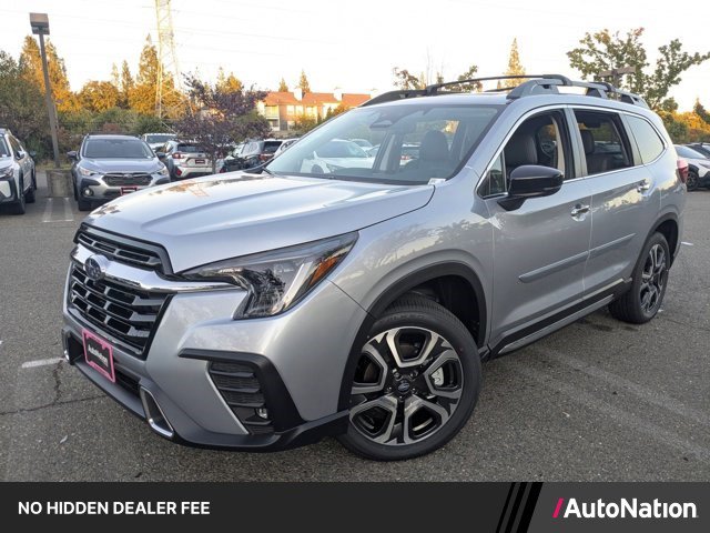 Used 2025 Subaru Ascent Touring AWD/4WD image 1