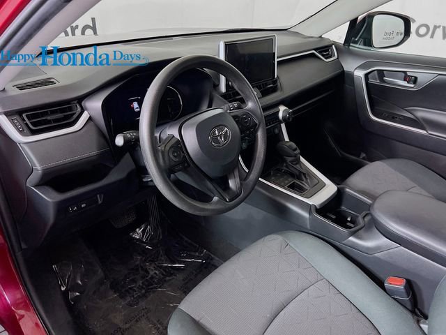 Used 2023 Toyota RAV4 XLE image 4