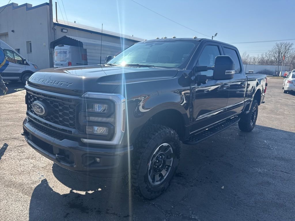 Certified 2024 Ford F250 Lariat w/ Tremor Off-Road Package image 14