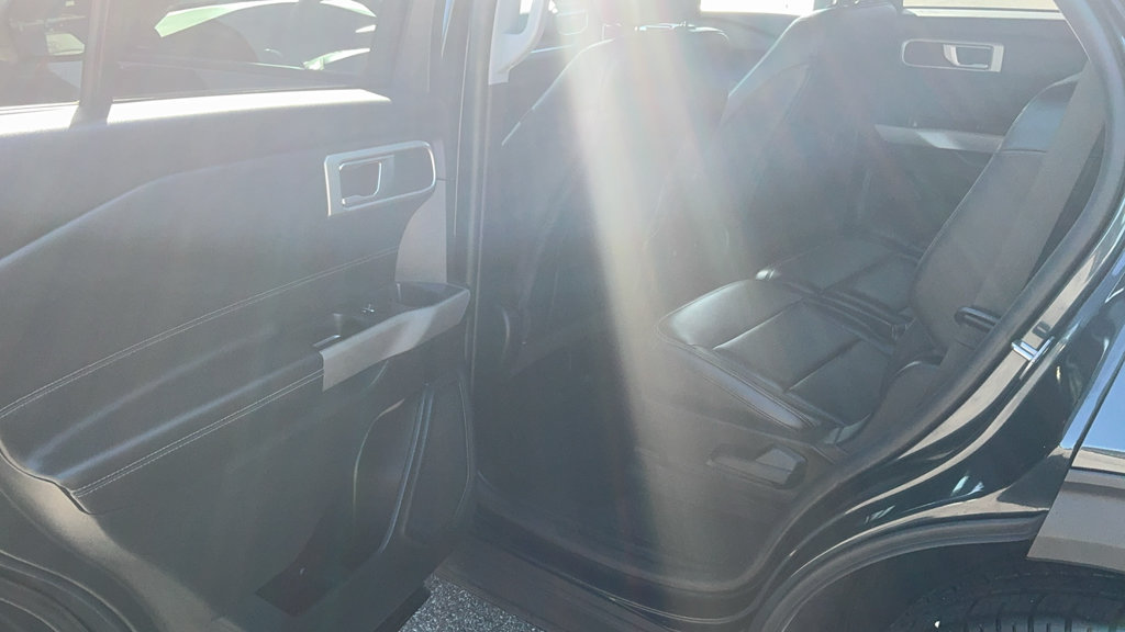 Certified 2023 Ford Explorer XLT RWD image 36